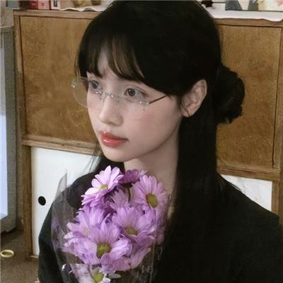科幻未来题材漫画封面
